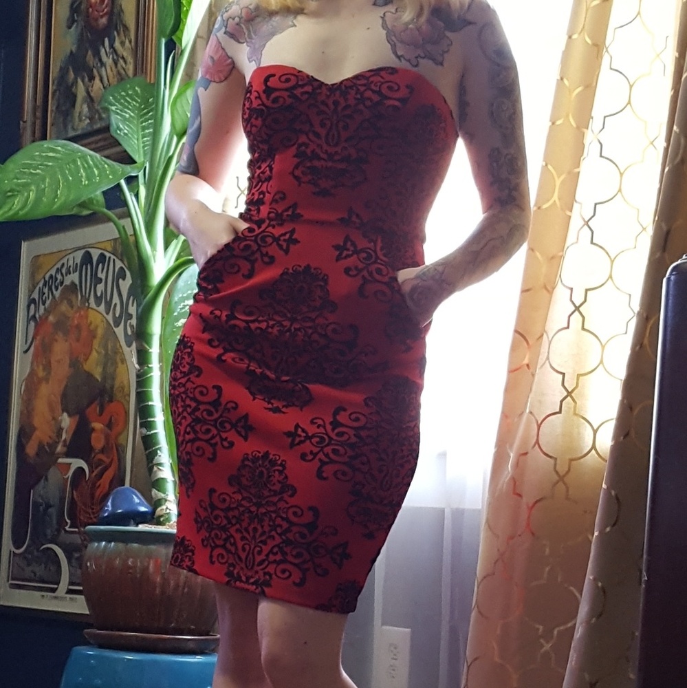 Gorgeous Red Cocktail Dress with Pockets!